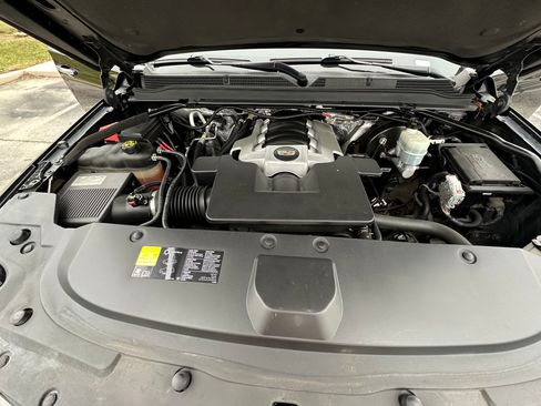 Used 2016 Cadillac Escalade Luxury image 14