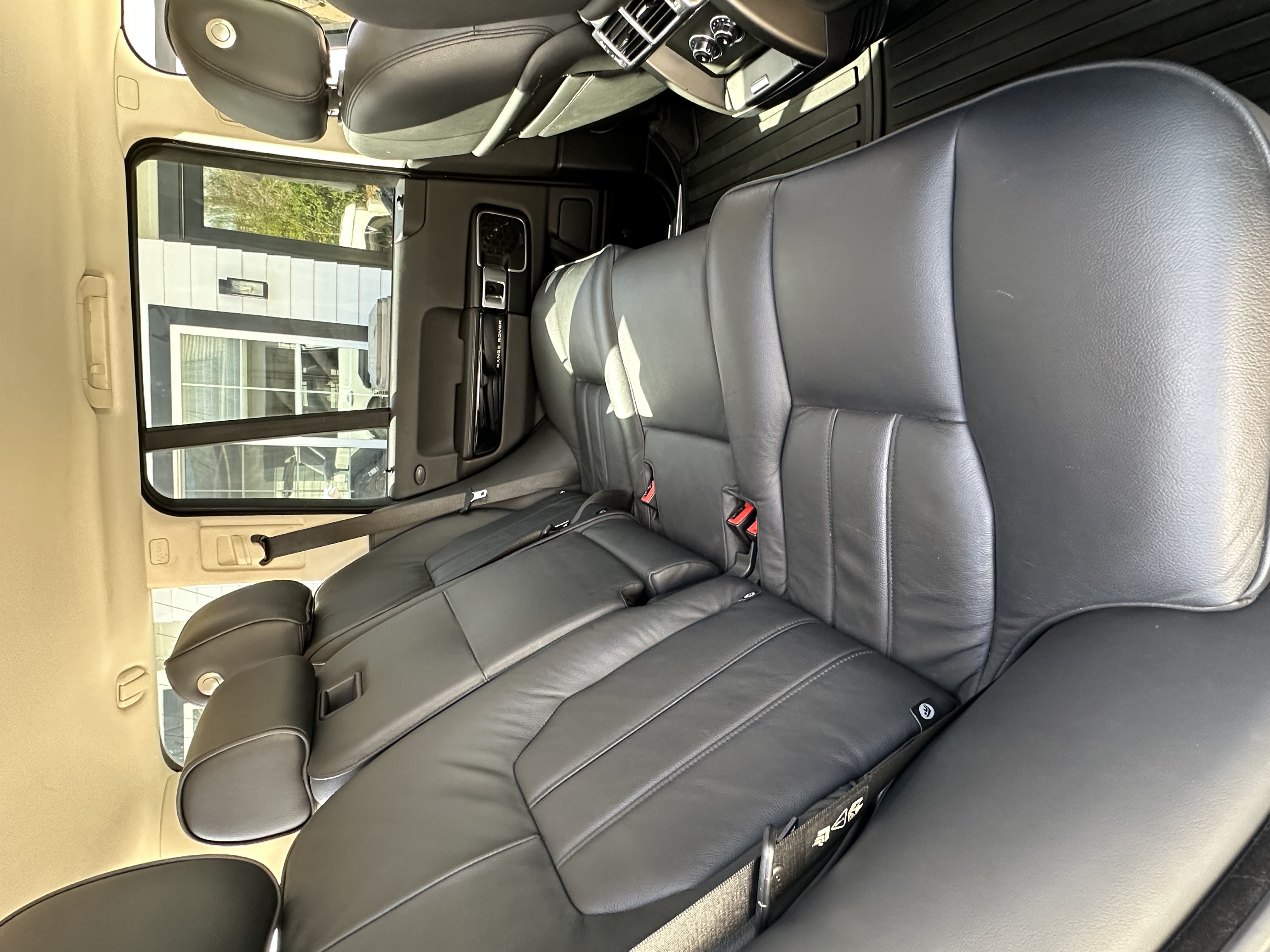 Used 2012 Land Rover Range Rover HSE AWD/4WD image 19