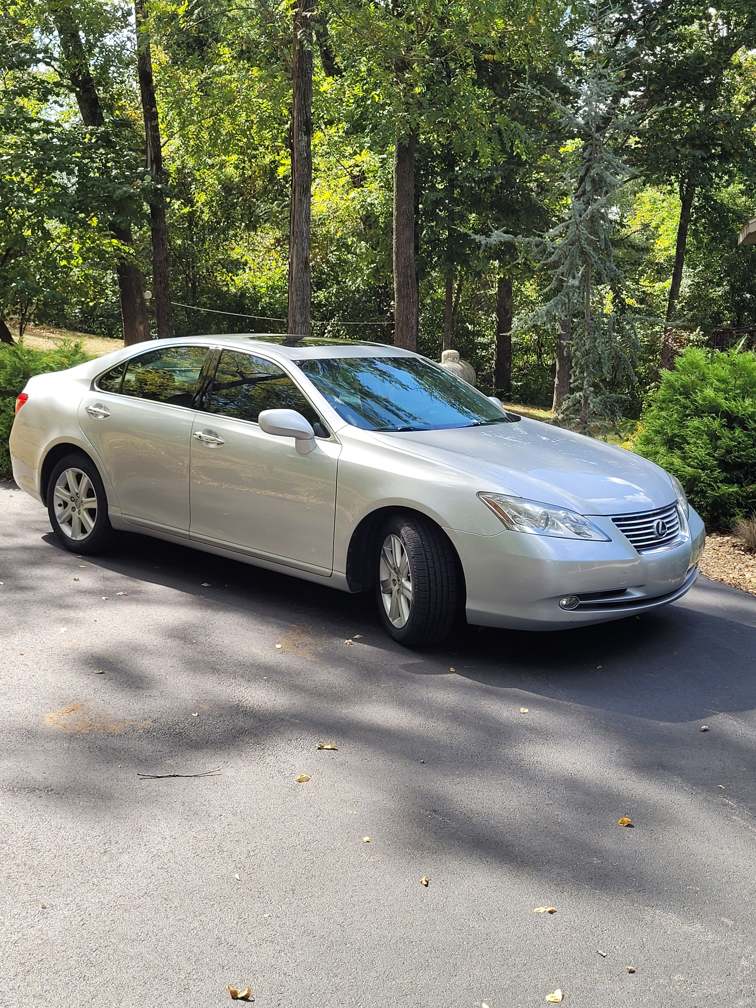 Used 2009 Lexus ES 350 FWD image 1