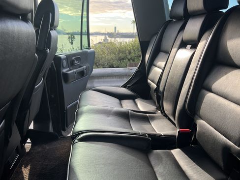 Used 2004 Land Rover Discovery SE image 20