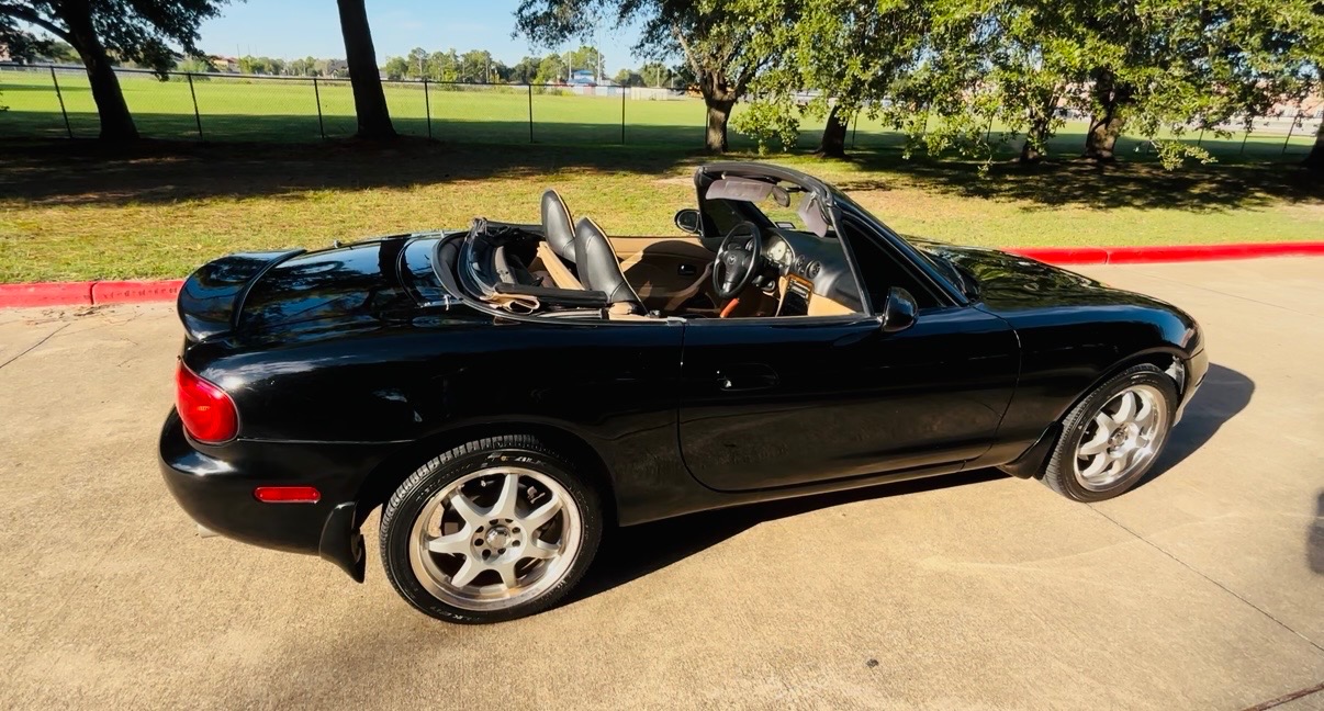 Used 2001 MAZDA MX-5 Miata LS RWD image 11