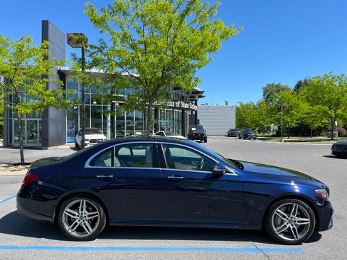 Used 2018 Mercedes-Benz E 300 4MATIC image 8