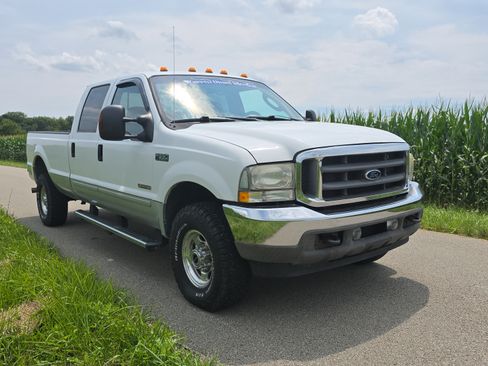 Used 2004 Ford F350 XLT AWD/4WD image 4