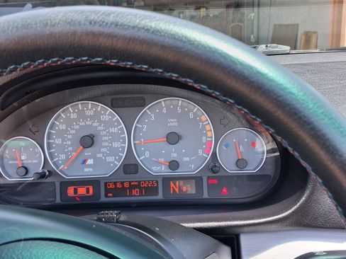 Used 2006 BMW M3 Convertible RWD image 8