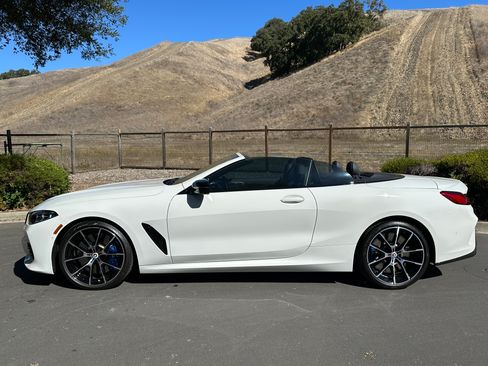 Used 2023 BMW M850i xDrive Convertible w/ Driving Assistance Package image 4