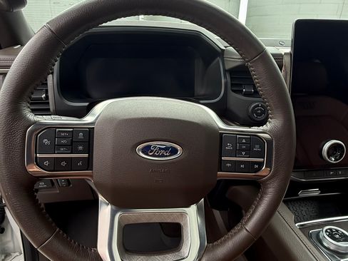 Used 2023 Ford Expedition Max King Ranch AWD/4WD image 23