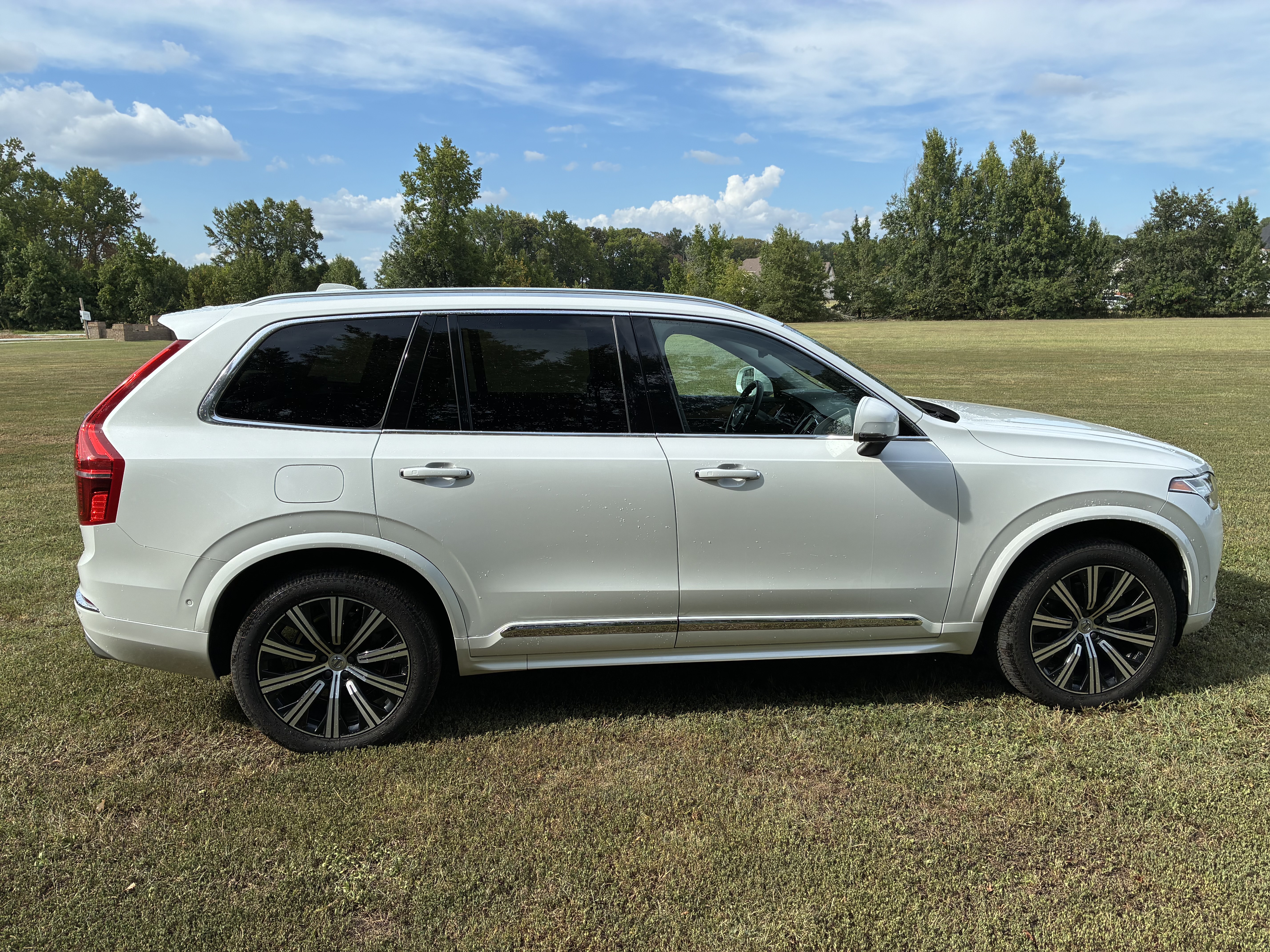 Used 2020 Volvo XC90 T6 Inscription w/ Protection Package Premier AWD/4WD image 1
