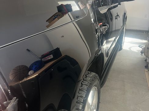 Used 2007 Chevrolet Tahoe LTZ w/ LTZ Preferred Equipment Group image 4