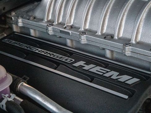 Used 2023 Dodge Challenger SRT Hellcat RWD image 12
