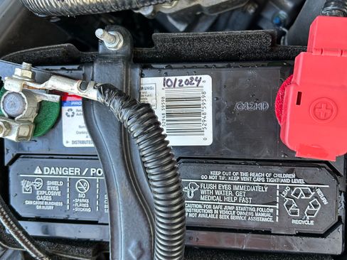 Used 2018 Honda Accord Hybrid image 10