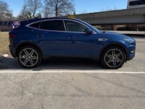 Used 2023 Jaguar E-PACE SE image 5