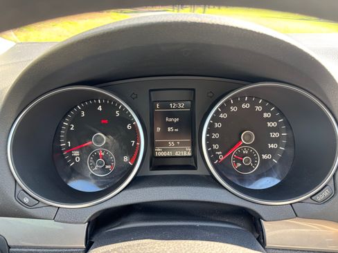 Used 2012 Volkswagen Golf 2-Door image 11