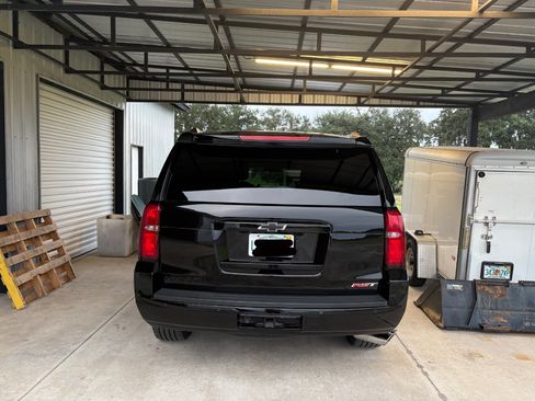 Used 2020 Chevrolet Tahoe Premier w/ RST 6.2L Performance Edition AWD/4WD image 2