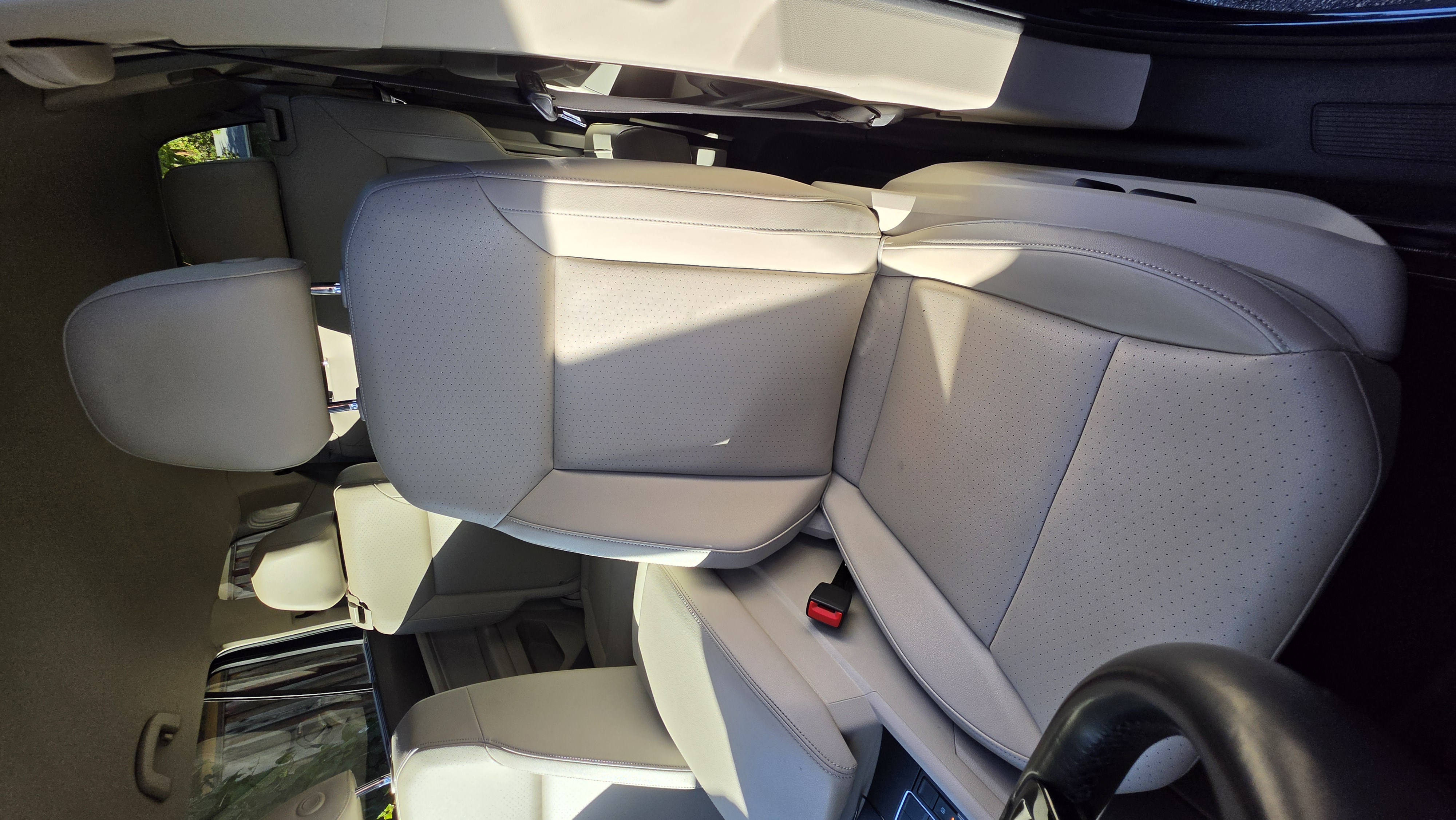 Used 2019 Volkswagen Atlas SE w/ Towing Package FWD image 20