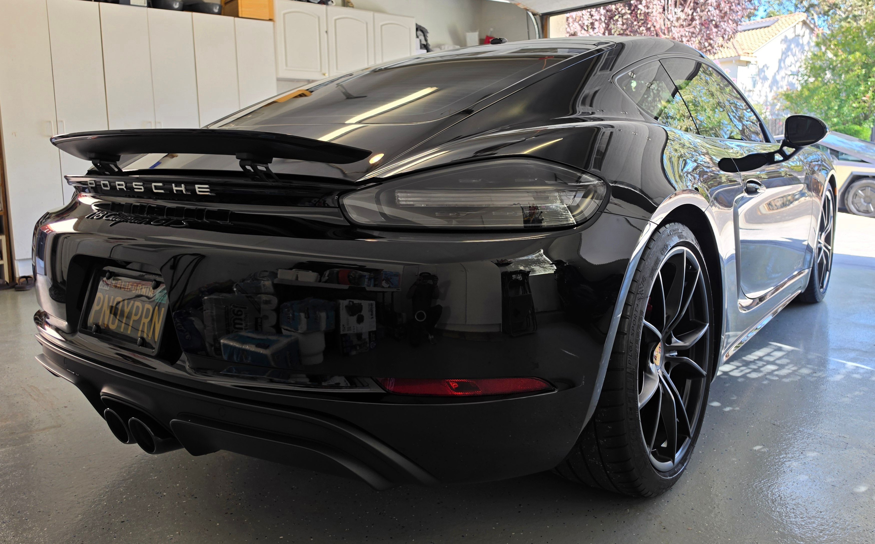 Used 2018 Porsche 718 Cayman GTS RWD image 29