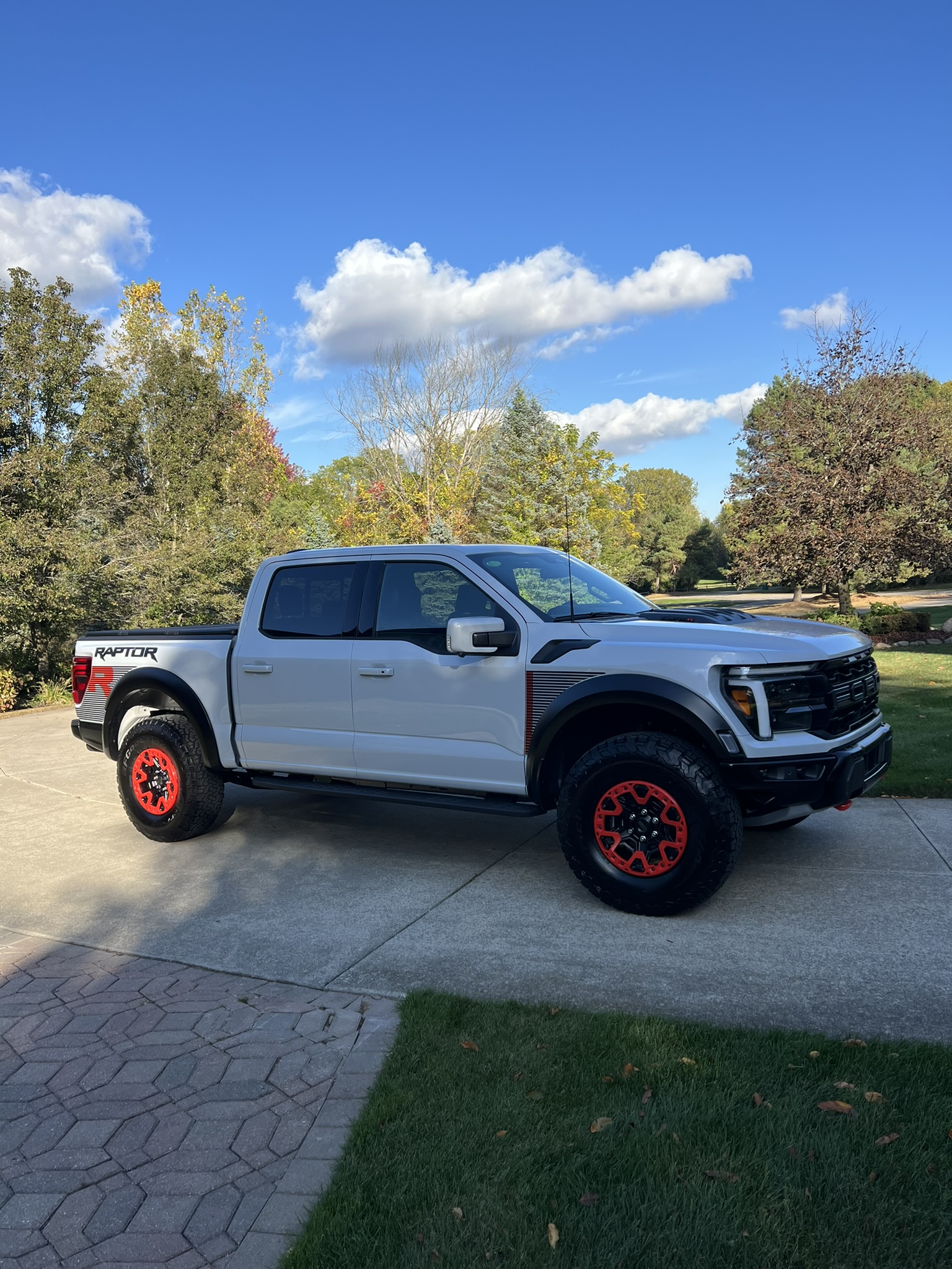 Used 2025 Ford F150 Raptor w/ Equipment Group 803A Raptor R AWD/4WD image 11