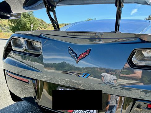 Used 2019 Chevrolet Corvette ZR1 RWD image 6