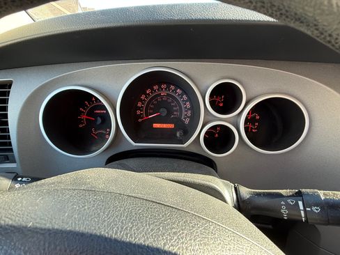 Used 2012 Toyota Tundra 4x4 Regular Cab w/ TRD Off-Road Pkg image 12