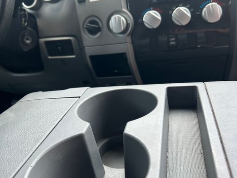 Used 2013 Toyota Tundra 4x4 Double Cab image 9