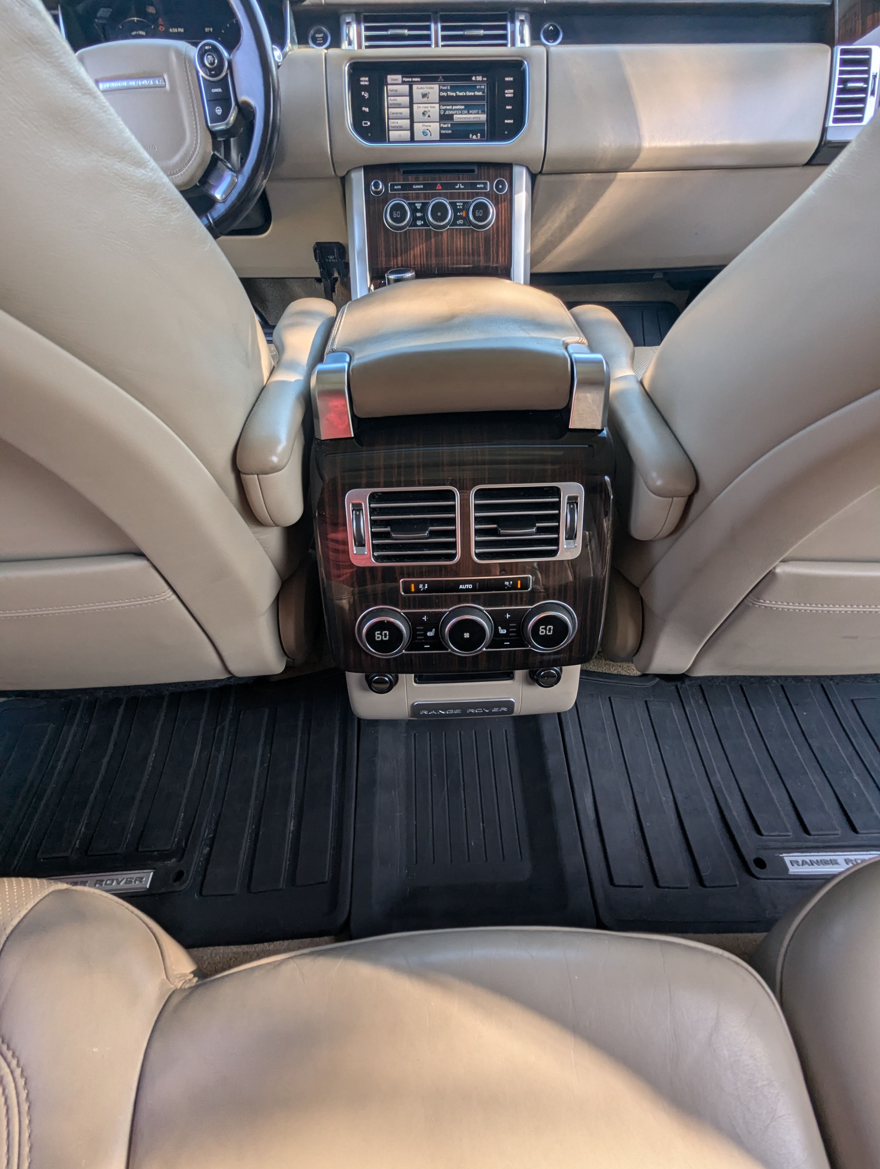 Used 2014 Land Rover Range Rover Supercharged AWD/4WD image 18