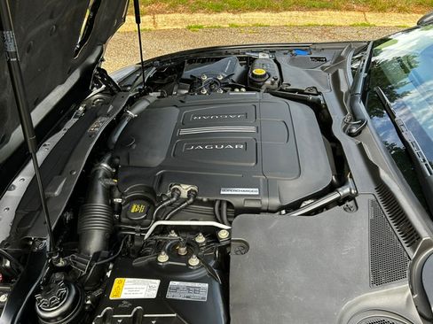 Used 2010 Jaguar XKR R RWD image 13