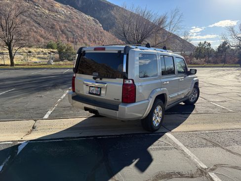 Used 2007 Jeep Commander Limited image 5