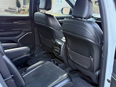 Used 2021 Jeep Grand Cherokee L Laredo image 9