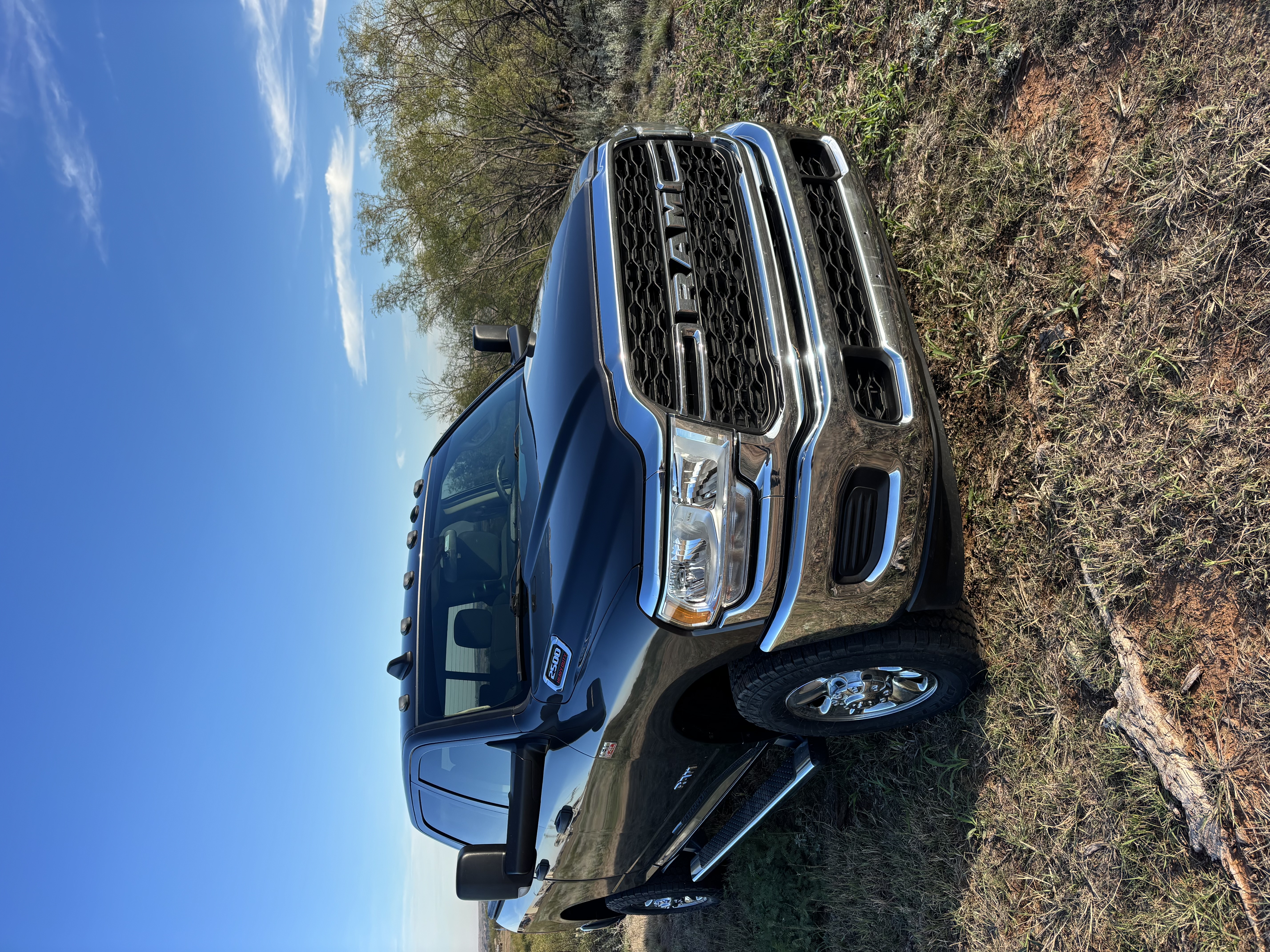 Used 2019 RAM 2500 Tradesman AWD/4WD image 1