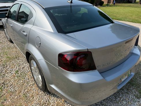 Used 2013 Dodge Avenger SE FWD image 6