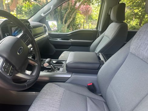 Used 2023 Ford F150 Lightning XLT image 8