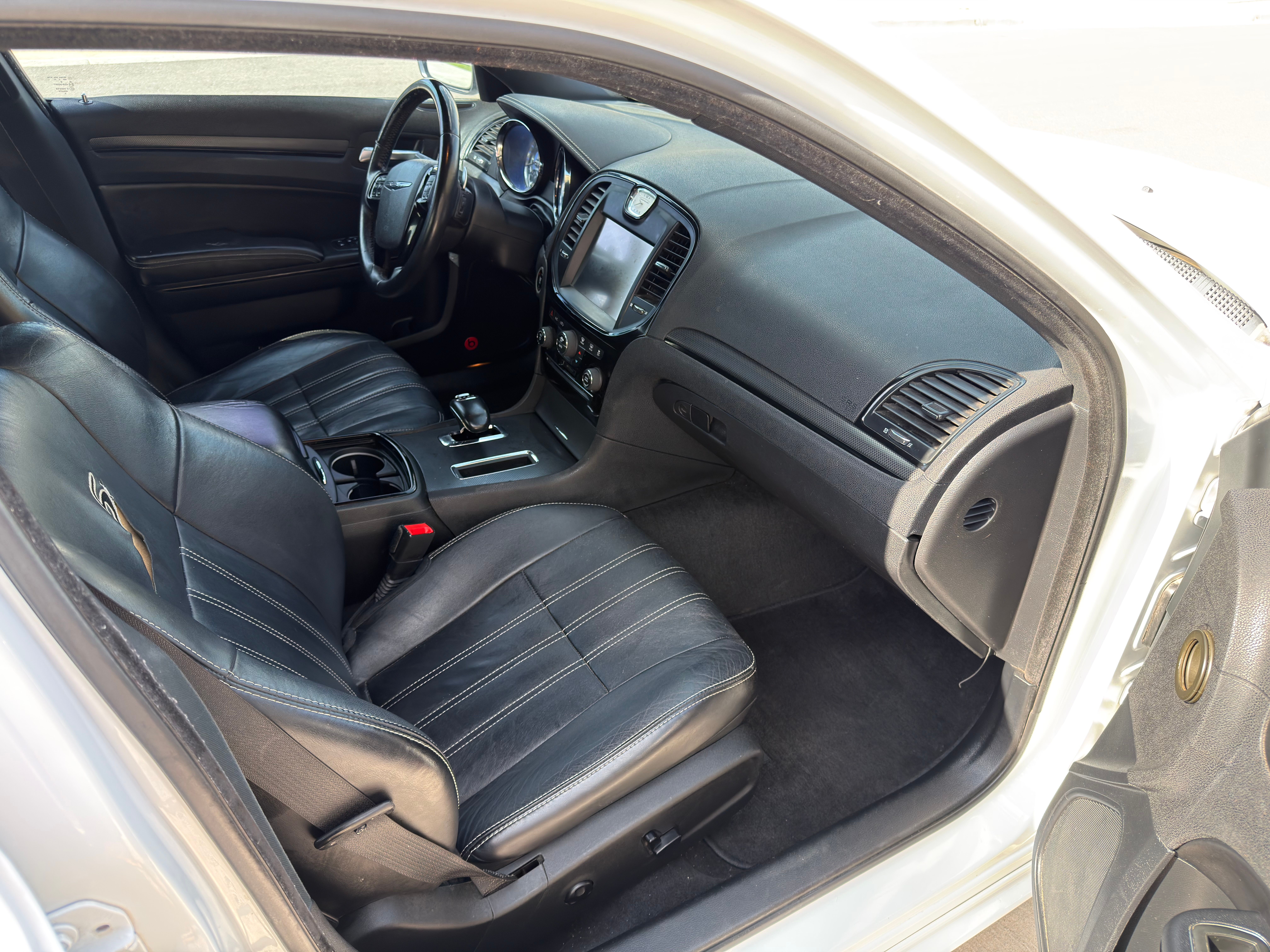Used 2013 Chrysler 300 S RWD image 14