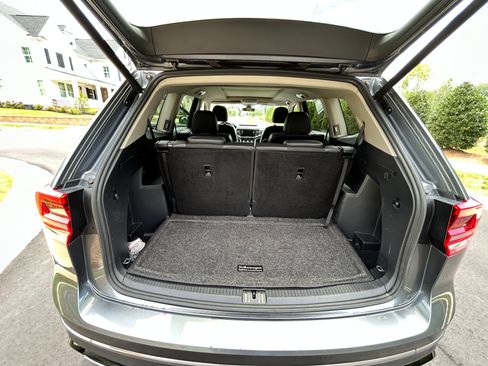 Used 2019 Volkswagen Atlas SEL R-Line AWD/4WD image 13