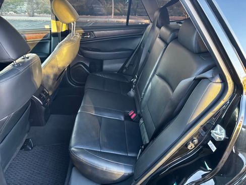 Used 2016 Subaru Outback 2.5i Limited image 15