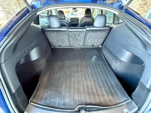 Used 2020 Tesla Model Y Performance image 15