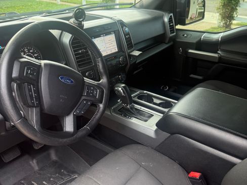 Used 2019 Ford F150 XLT w/ Equipment Group 302A Luxury AWD/4WD image 13