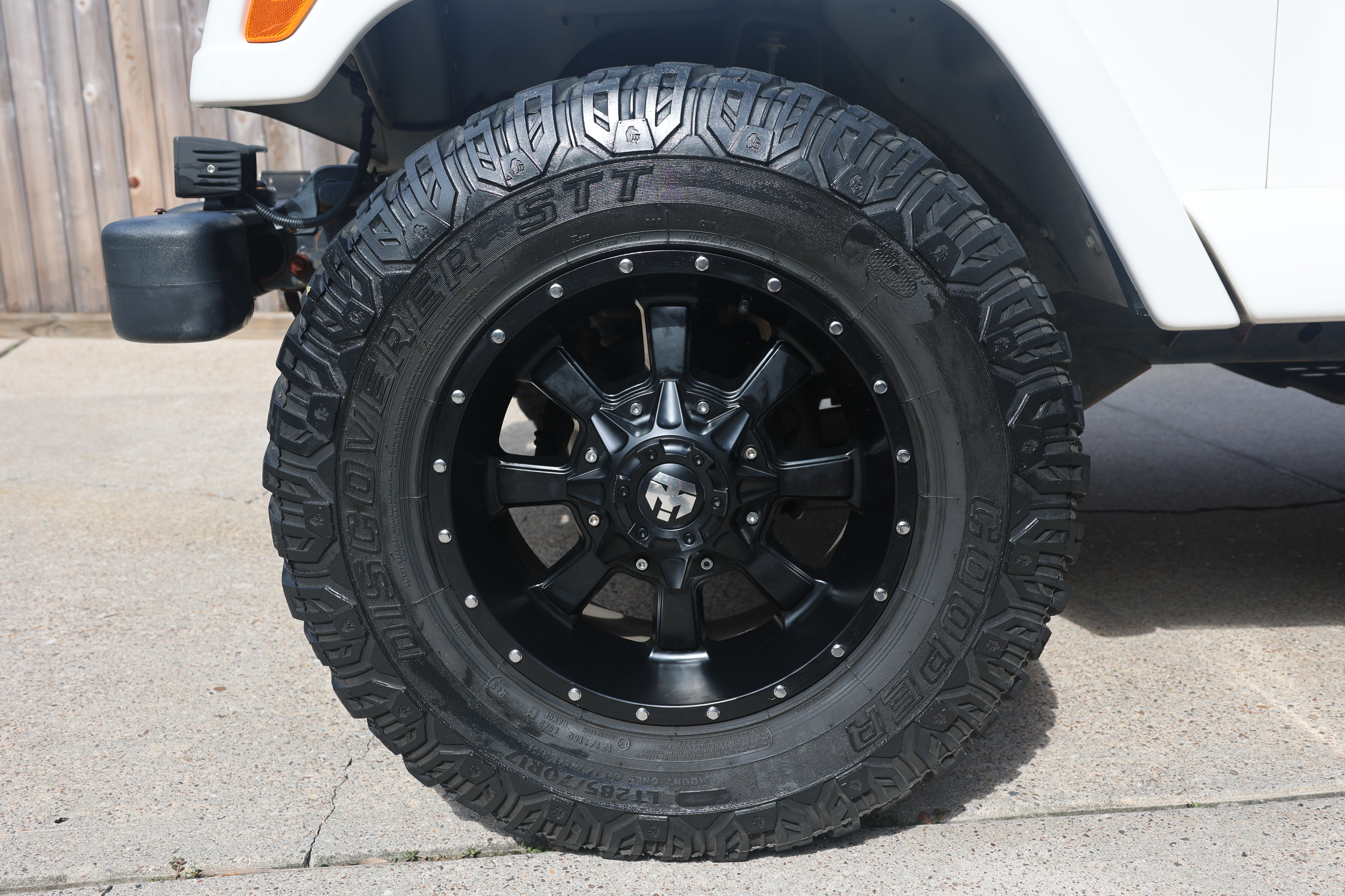 Used 2000 Jeep Wrangler Sahara AWD/4WD image 12