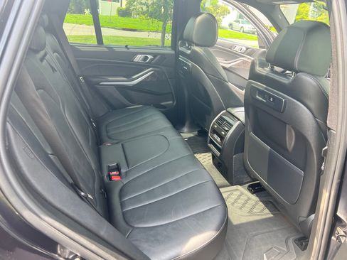 Used 2022 BMW X5 xDrive45e w/ M Sport Package AWD/4WD image 12