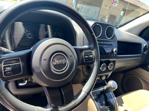 Used 2011 Jeep Compass 4WD image 11