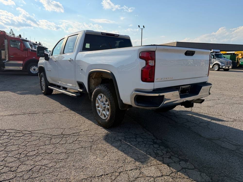 Used 2023 Chevrolet Silverado 2500 LT w/ Z71 Off-Road Package AWD/4WD image 10