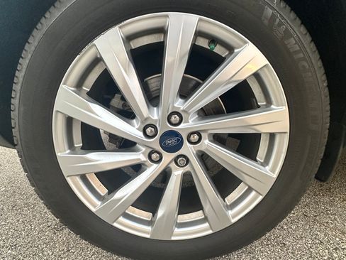 Used 2021 Ford Escape Titanium w/ Titanium Elite Package AWD/4WD image 26