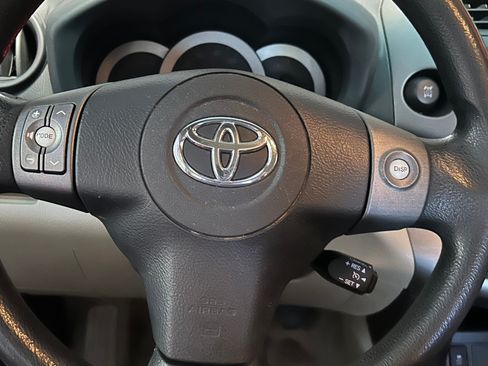 Used 2012 Toyota RAV4 4WD V6 w/ Tow Prep Pkg image 17