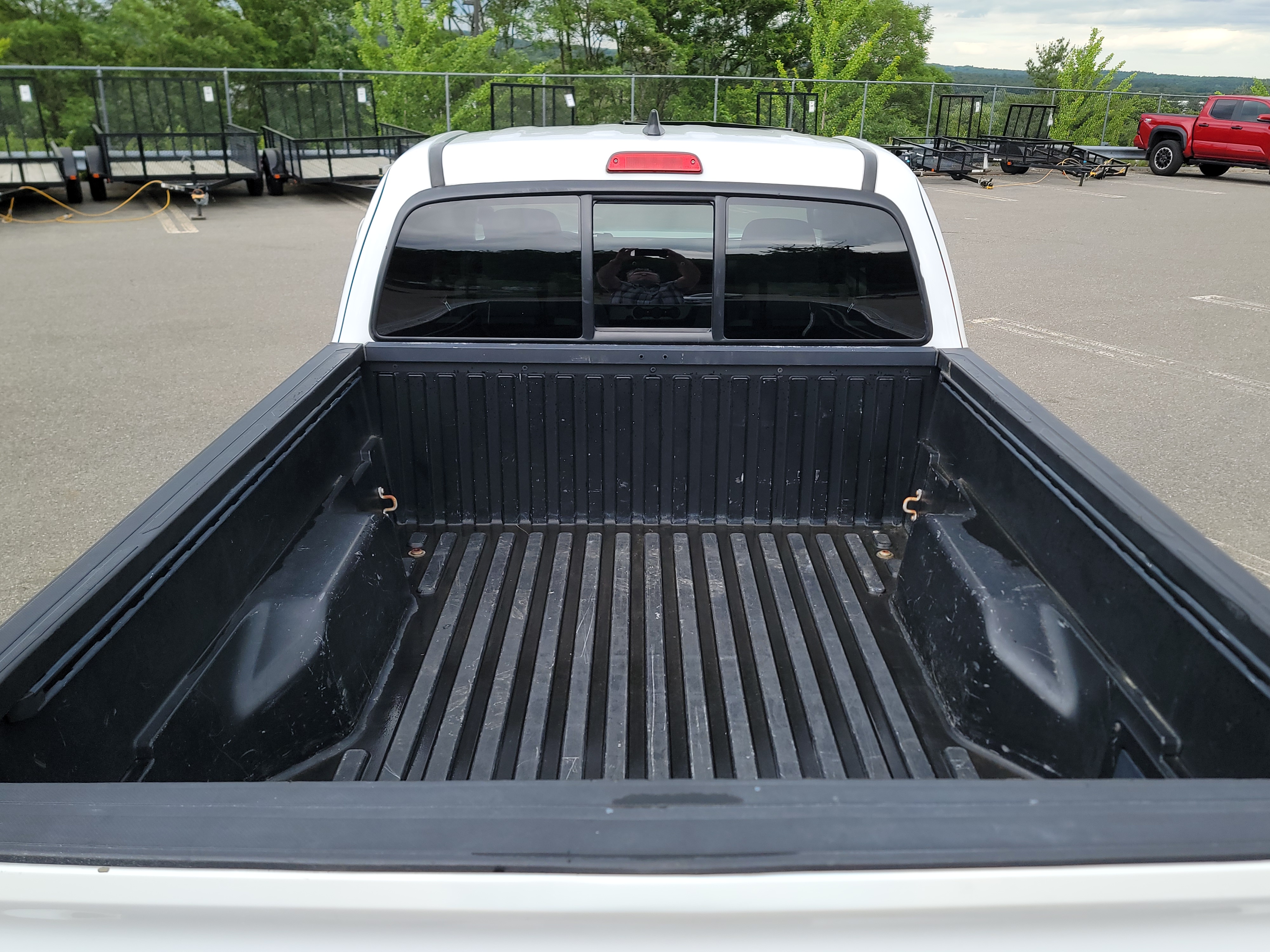 Used 2019 Toyota Tacoma SR w/ SR Convenience Package RWD image 14