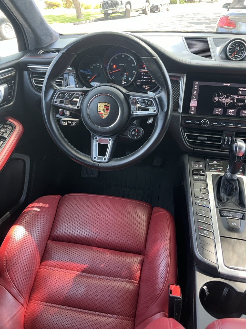 Used 2020 Porsche Macan Turbo AWD/4WD image 14