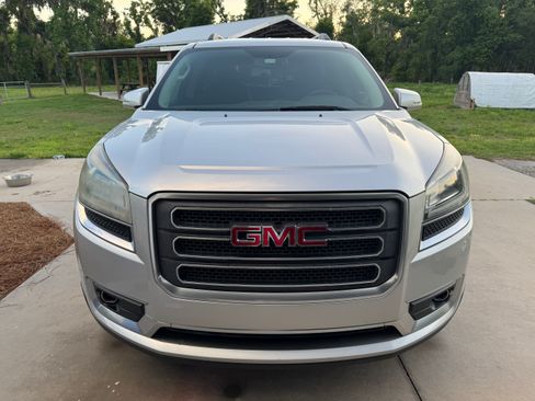 Used 2014 GMC Acadia SLT image 2