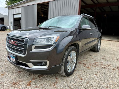 Used 2017 GMC Acadia Limited SLT FWD image 2