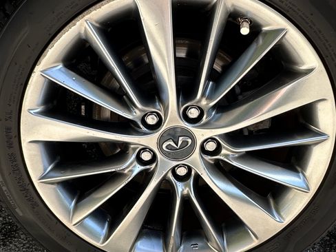 Used 2018 INFINITI Q50 Luxe image 23