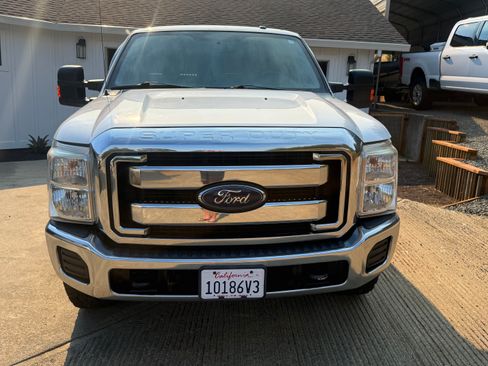 Used 2015 Ford F250 XLT w/ XLT Interior Package RWD image 10