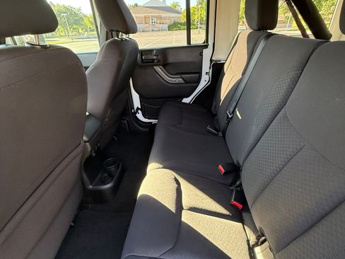 Used 2013 Jeep Wrangler Unlimited Sport AWD/4WD image 15