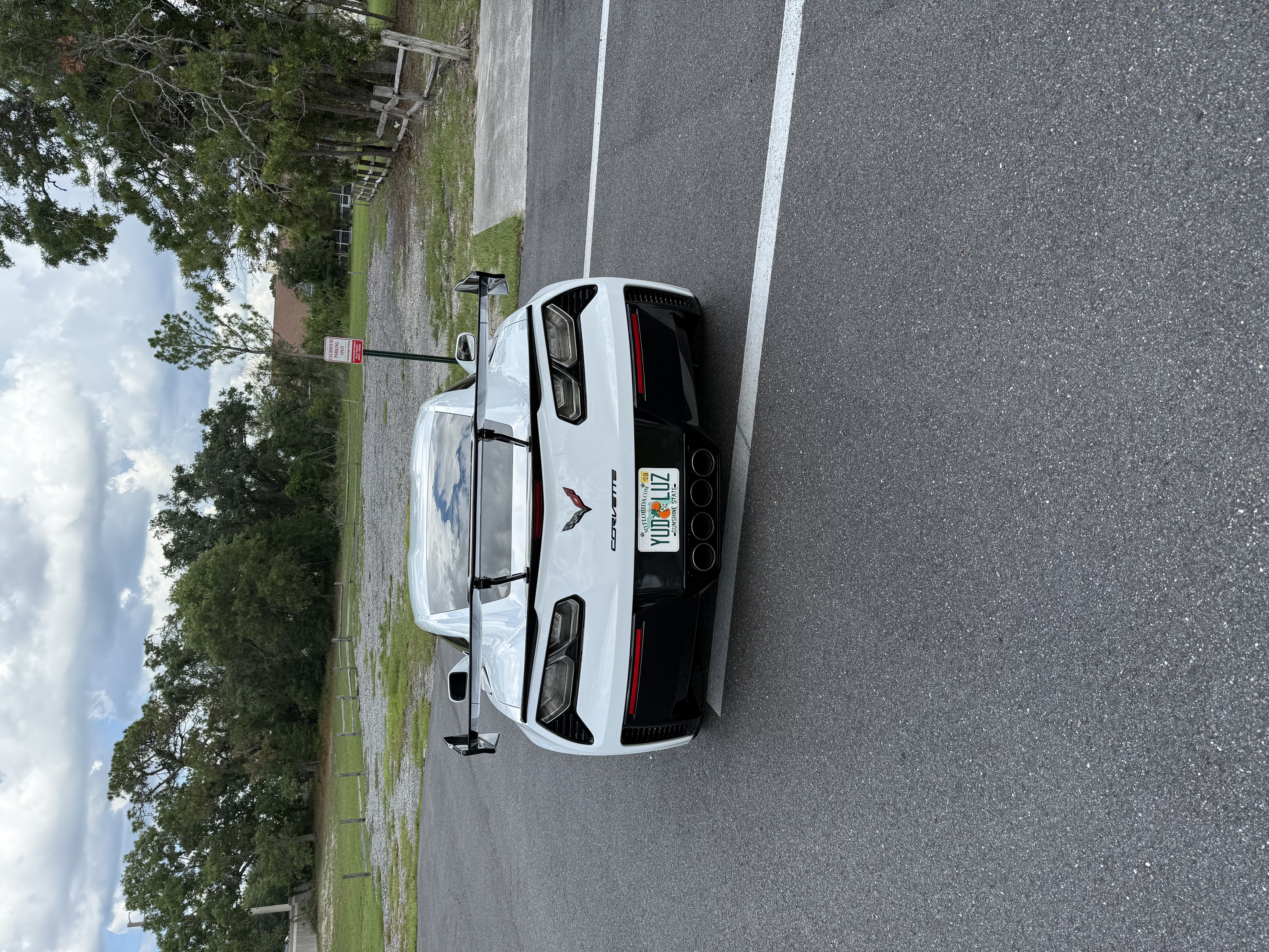 Used 2018 Chevrolet Corvette Z06 RWD image 1