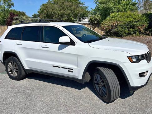 Used 2016 Jeep Grand Cherokee Laredo 75th Anniversary AWD/4WD image 1